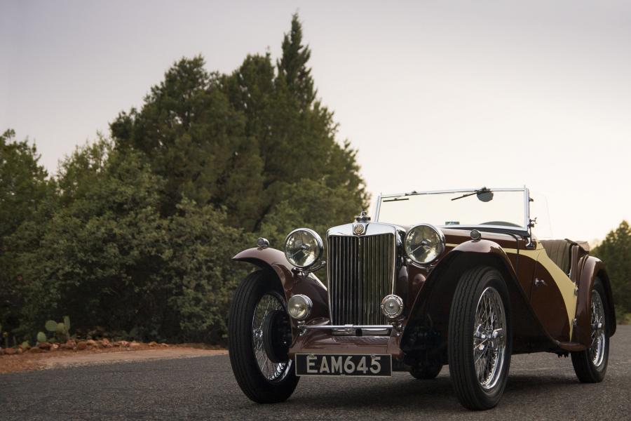  MG TC Roadster 1948 года  (фото 1 из 22)